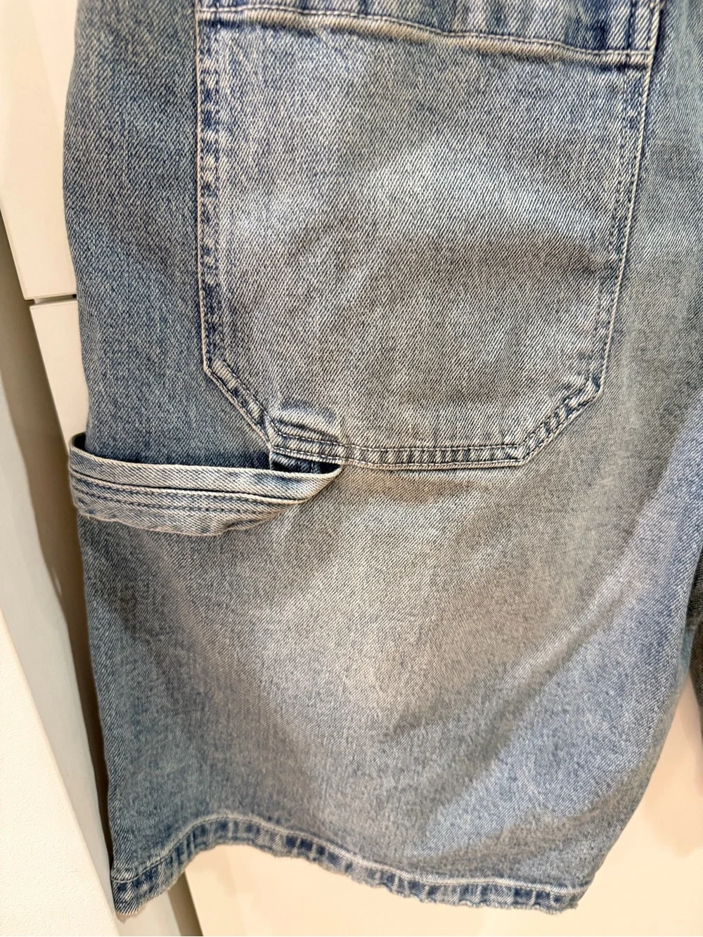 Hollister Light Wash Baggy Denim Cargo Jean Shorts W32